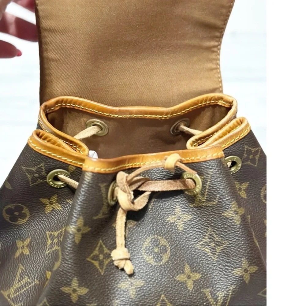 Louis Vuitton Monogram Monsieur MM Leather
Fabric Brown Backpack Purse - Picture 4 of 8